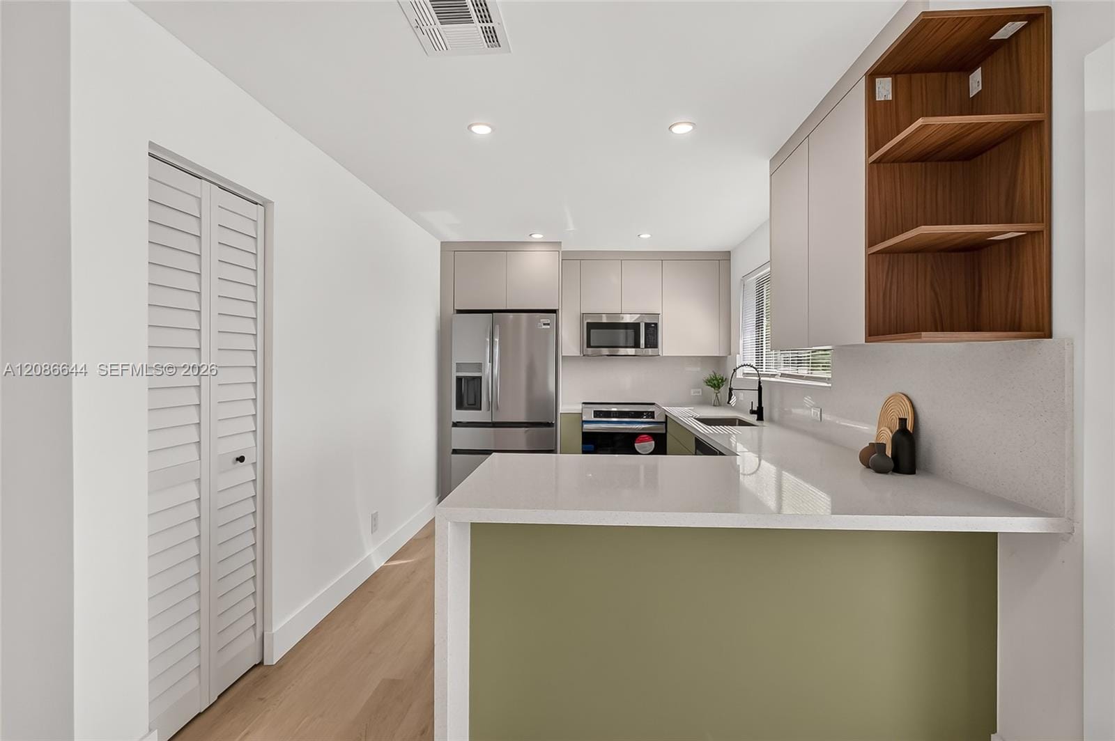3210 SW 94th Court — photo 6