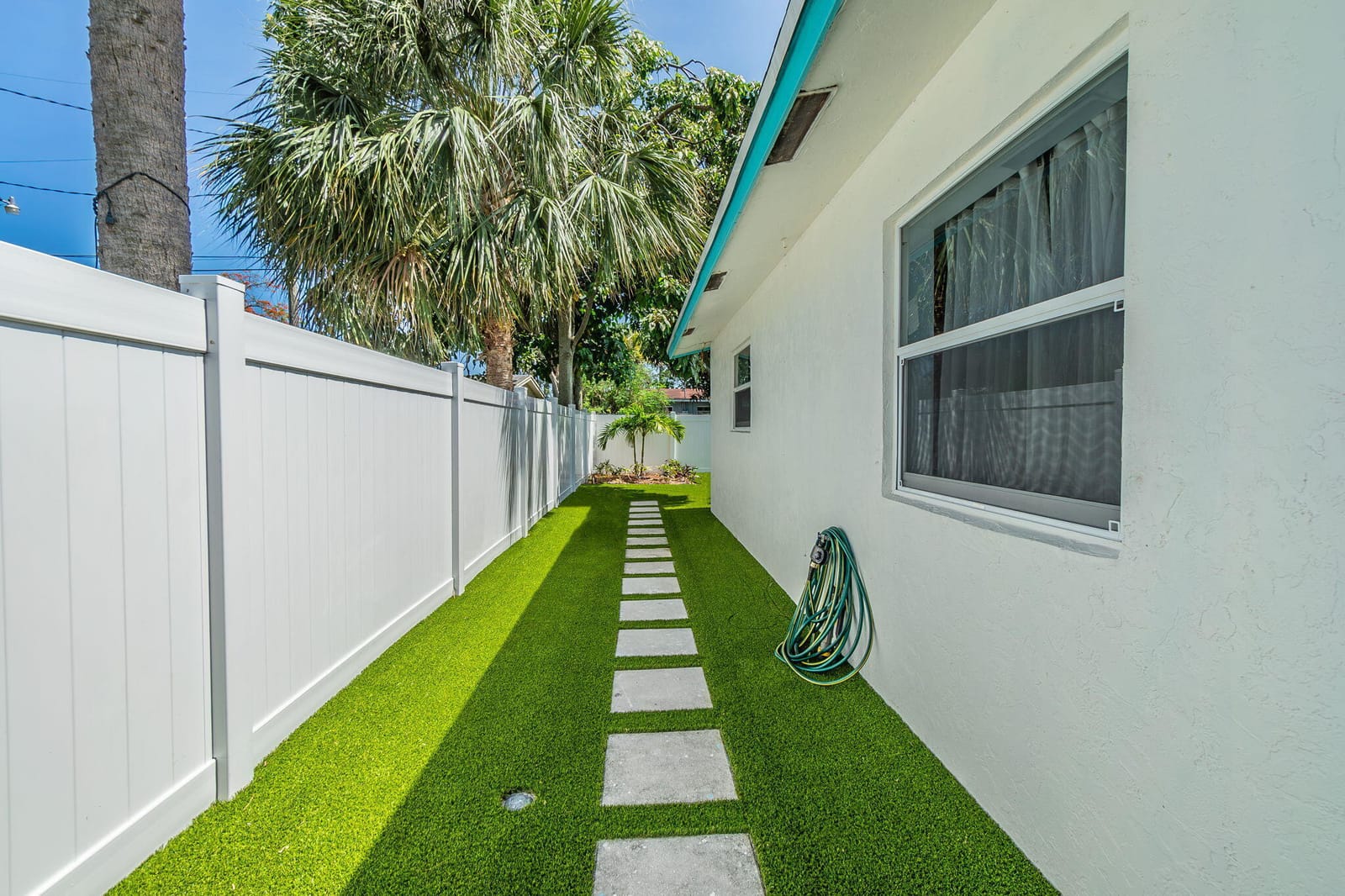 1332 LONGWOOD Street, West Palm Beach, FL 33401 photo 25