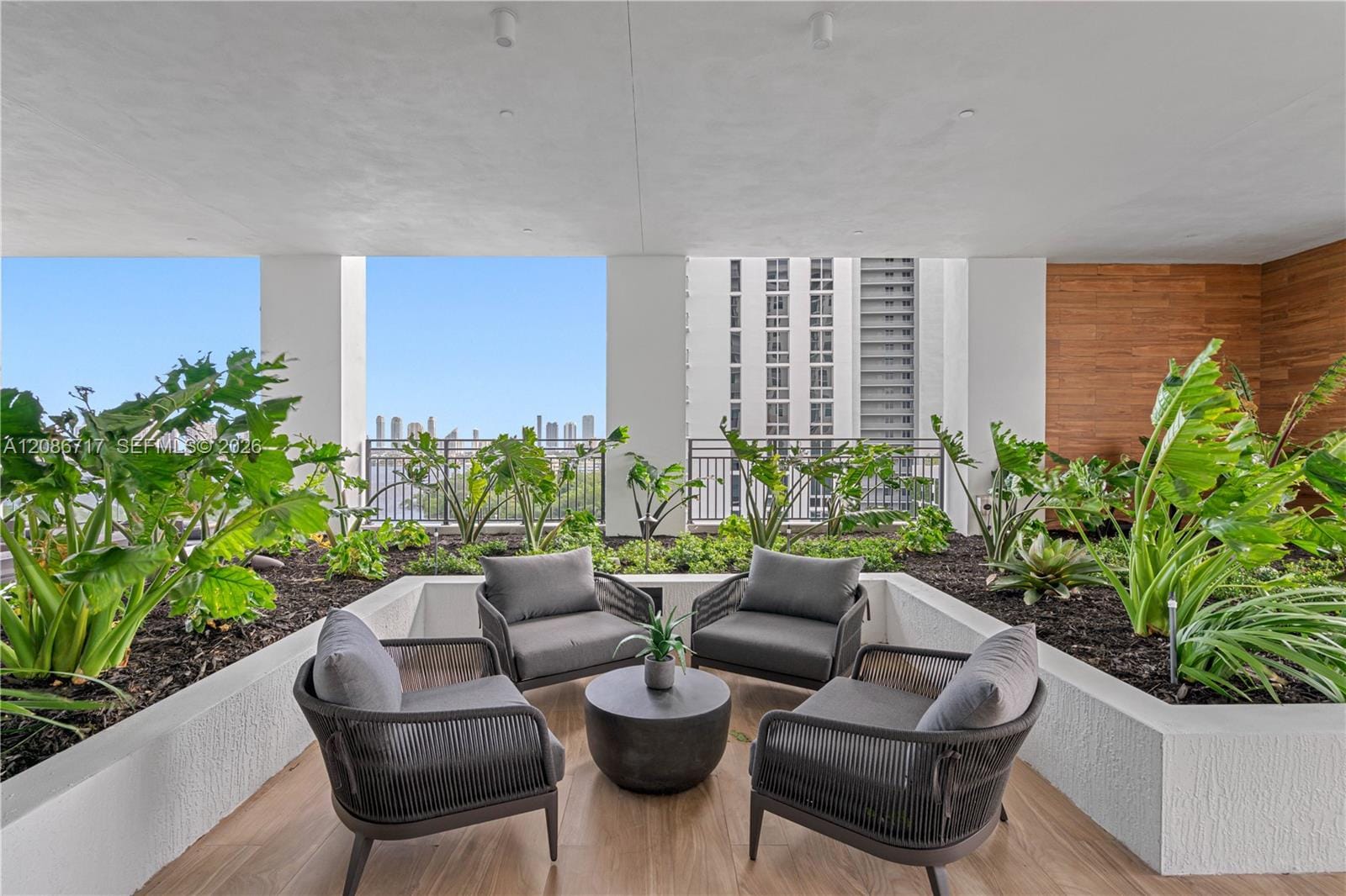 16395 Biscayne Boulevard 216, North Miami Beach, FL 33160 photo 14