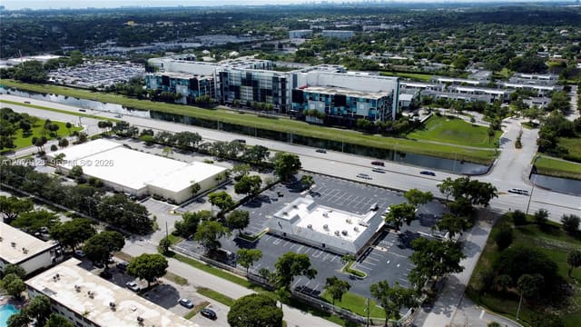 4441 W Sunrise Boulevard, Plantation, FL 33313