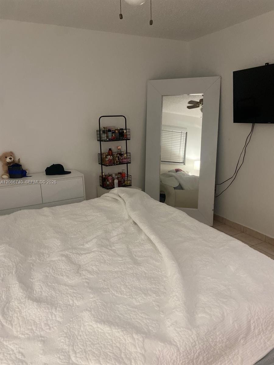 5209 W 24th Court 5209 — photo 5