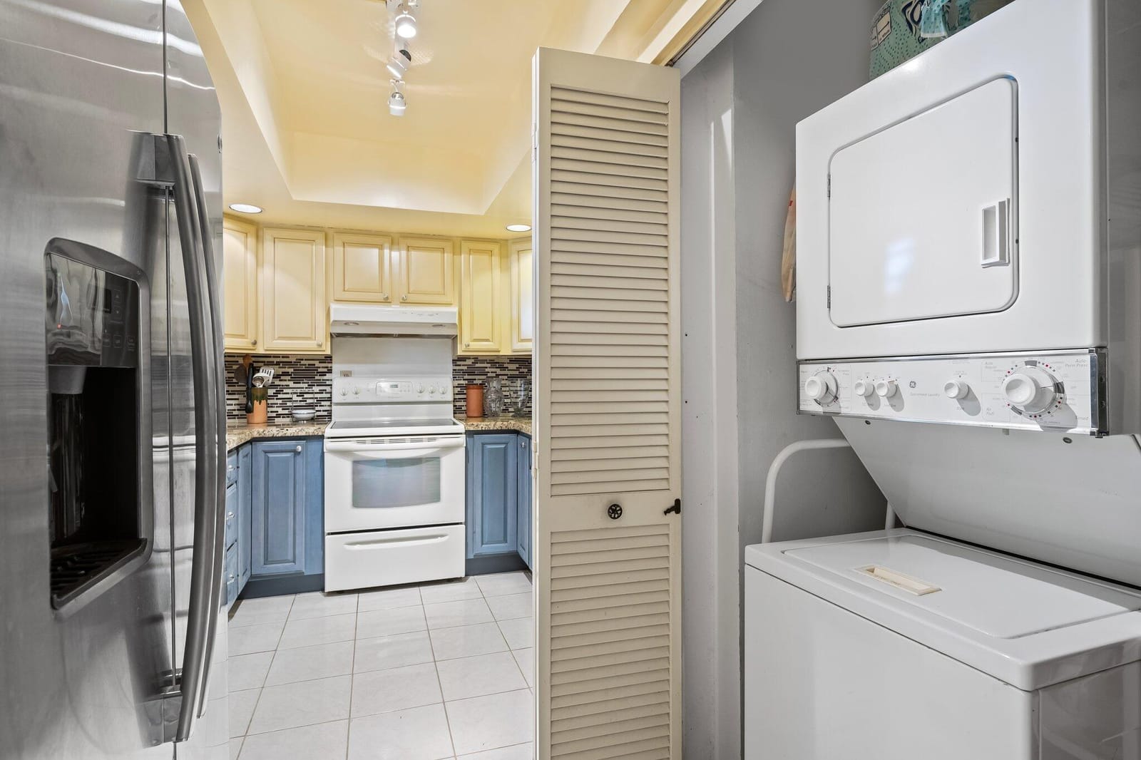 3930 Inverrary Boulevard 608-D, Lauderhill, FL 33319 photo 25