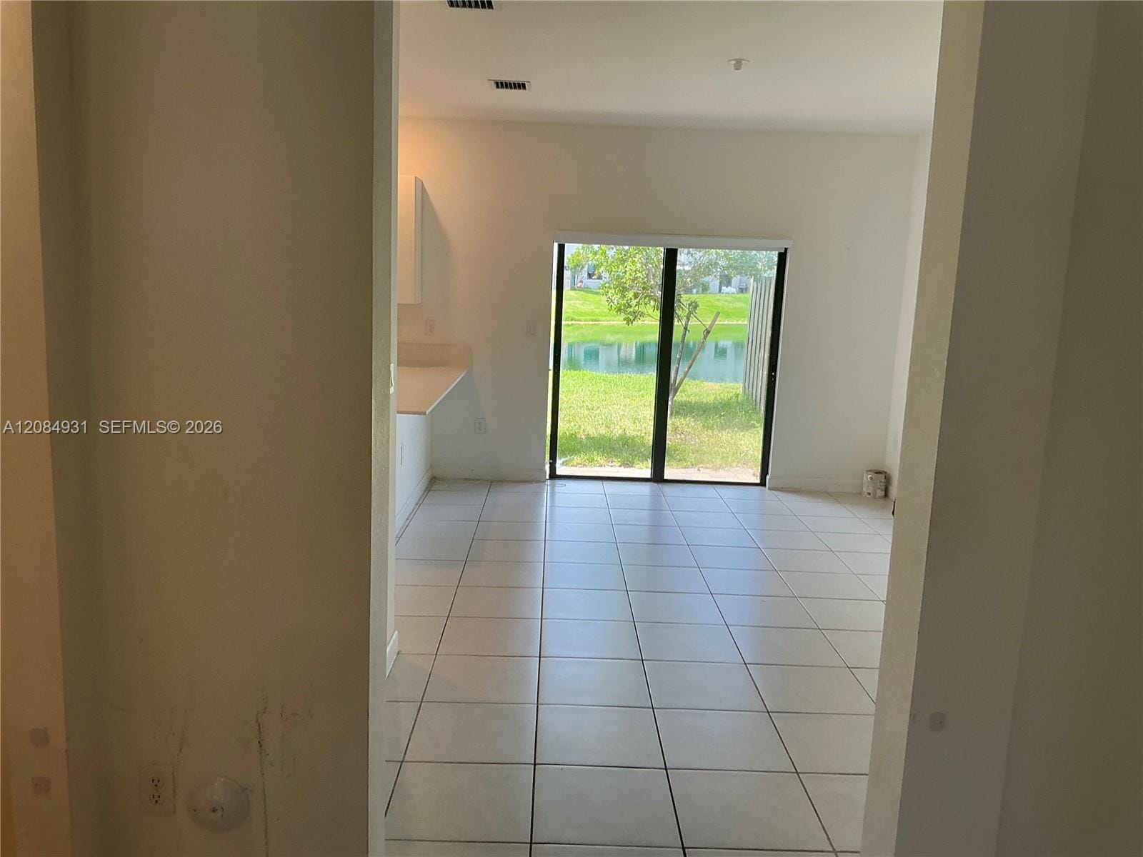 1070 SE 26th Terrace 1070 — photo 4