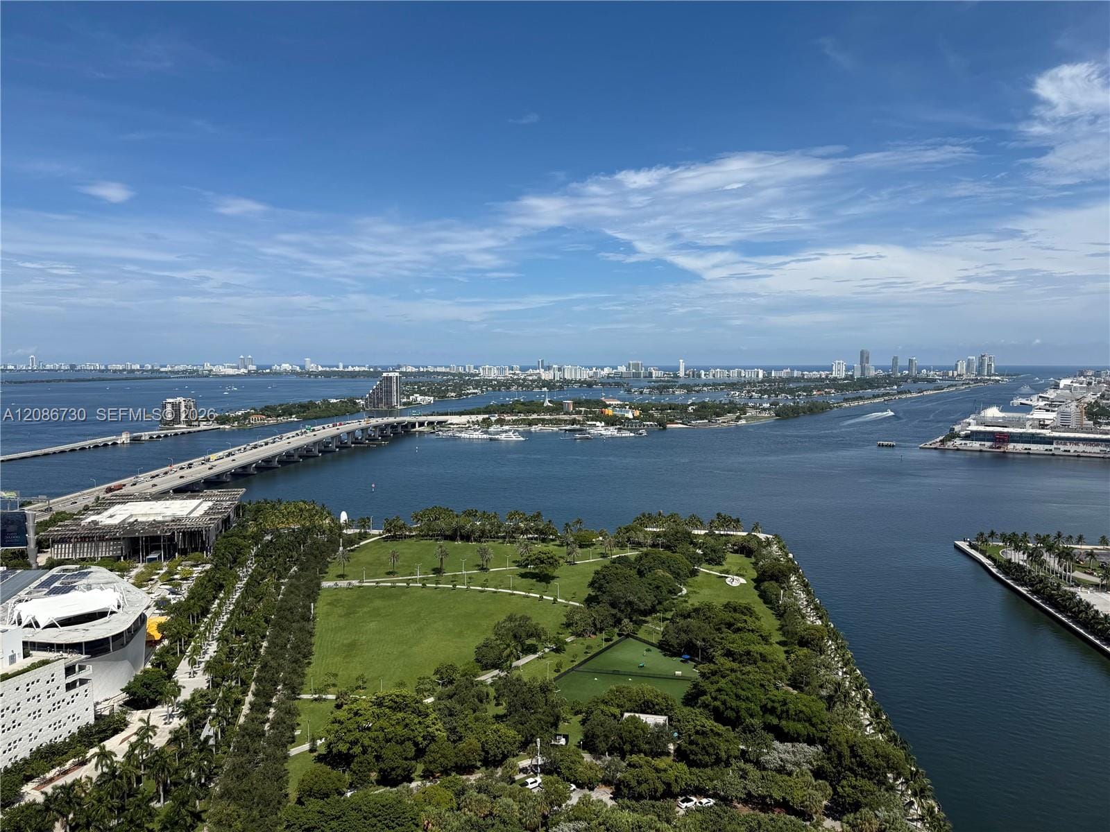 900 Biscayne Boulevard 3502 — photo 2