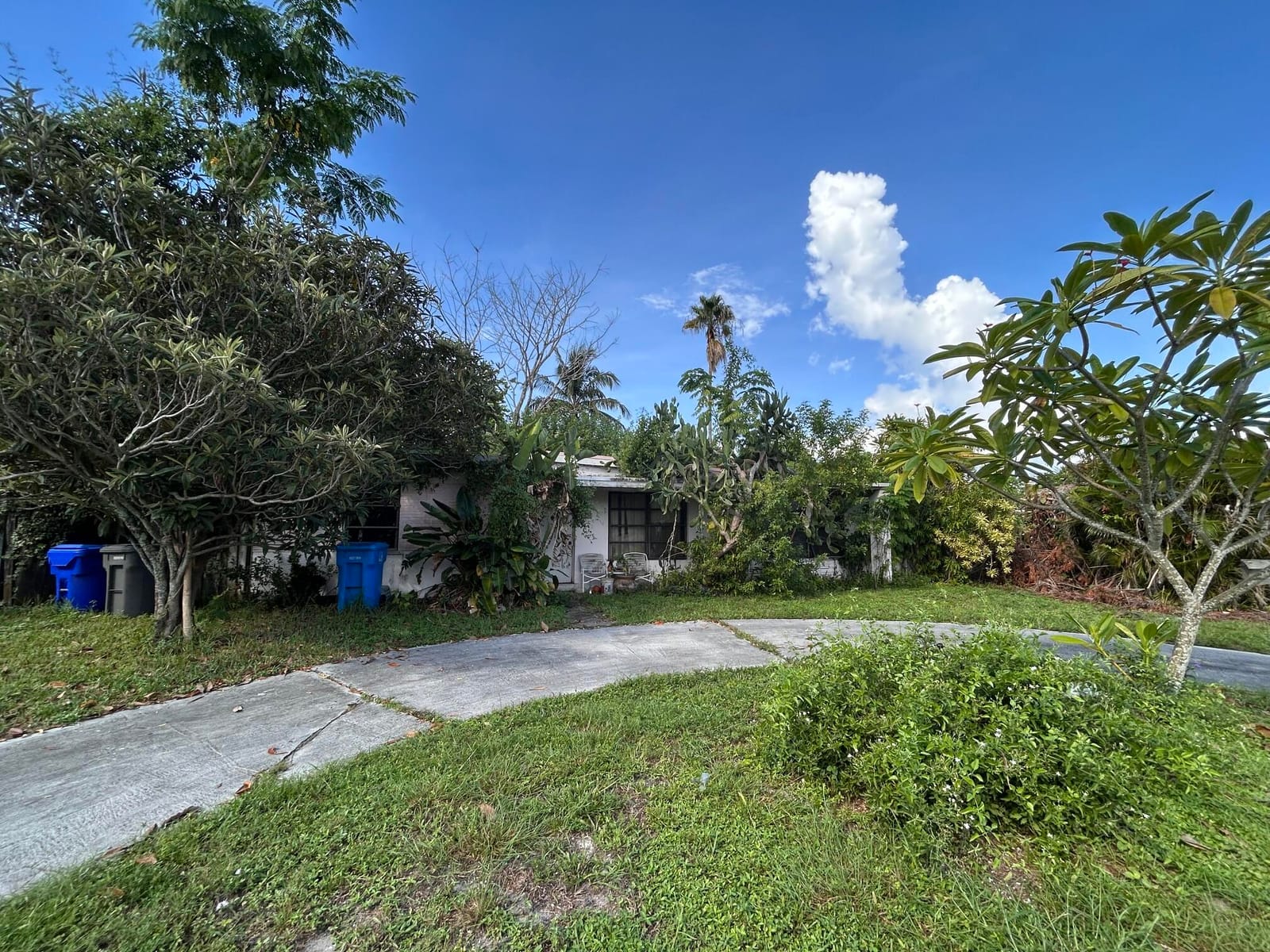 36 THOMAS Road, West Park, FL 33023 photo 1