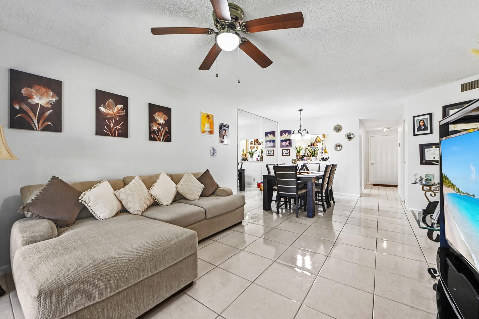 3385 Lucerne Park Drive, Greenacres, FL 33467 photo 2