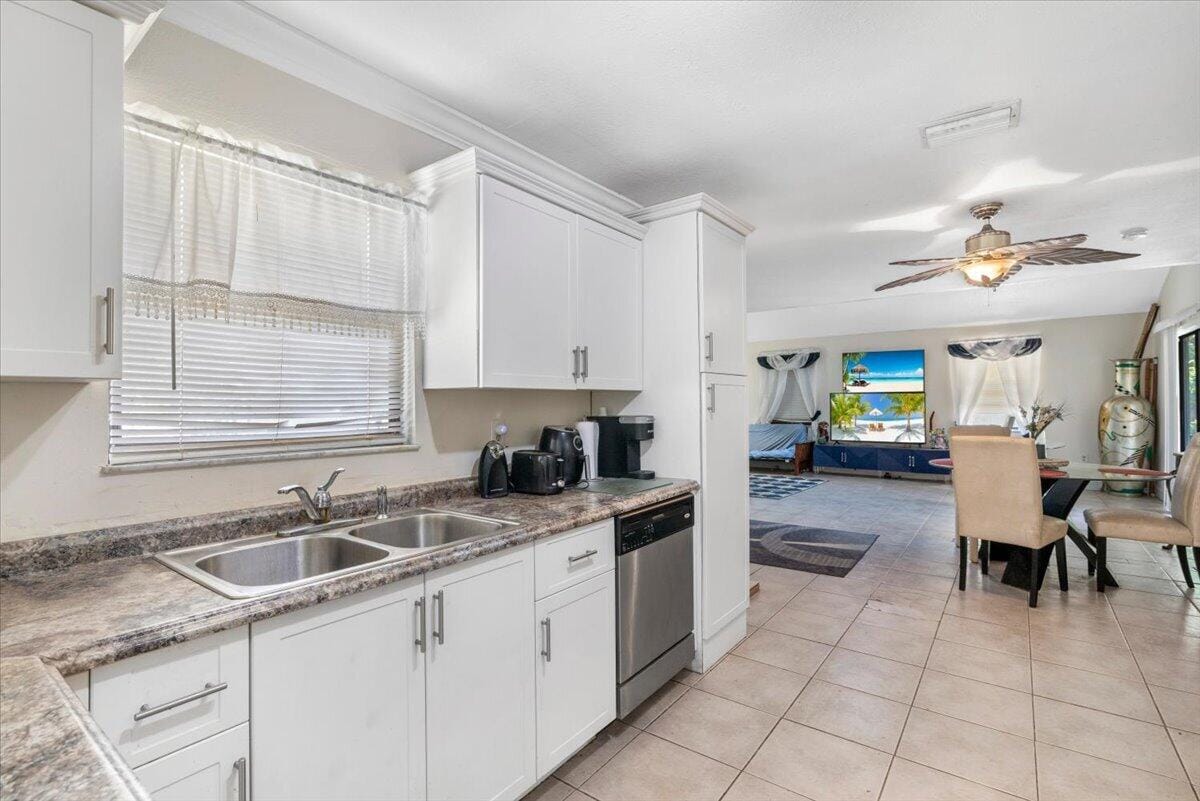 7409 Penny Lane, Fort Pierce, FL 34951 photo 13
