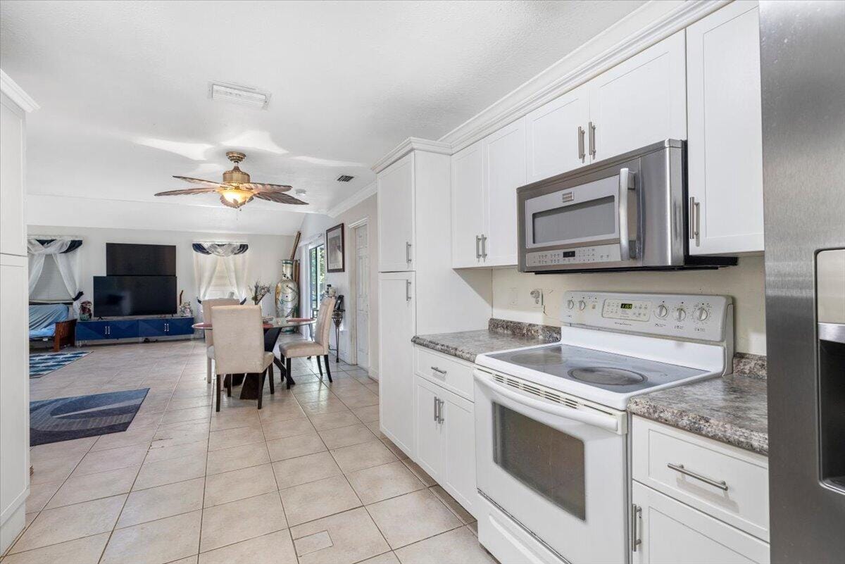 7409 Penny Lane, Fort Pierce, FL 34951 photo 14