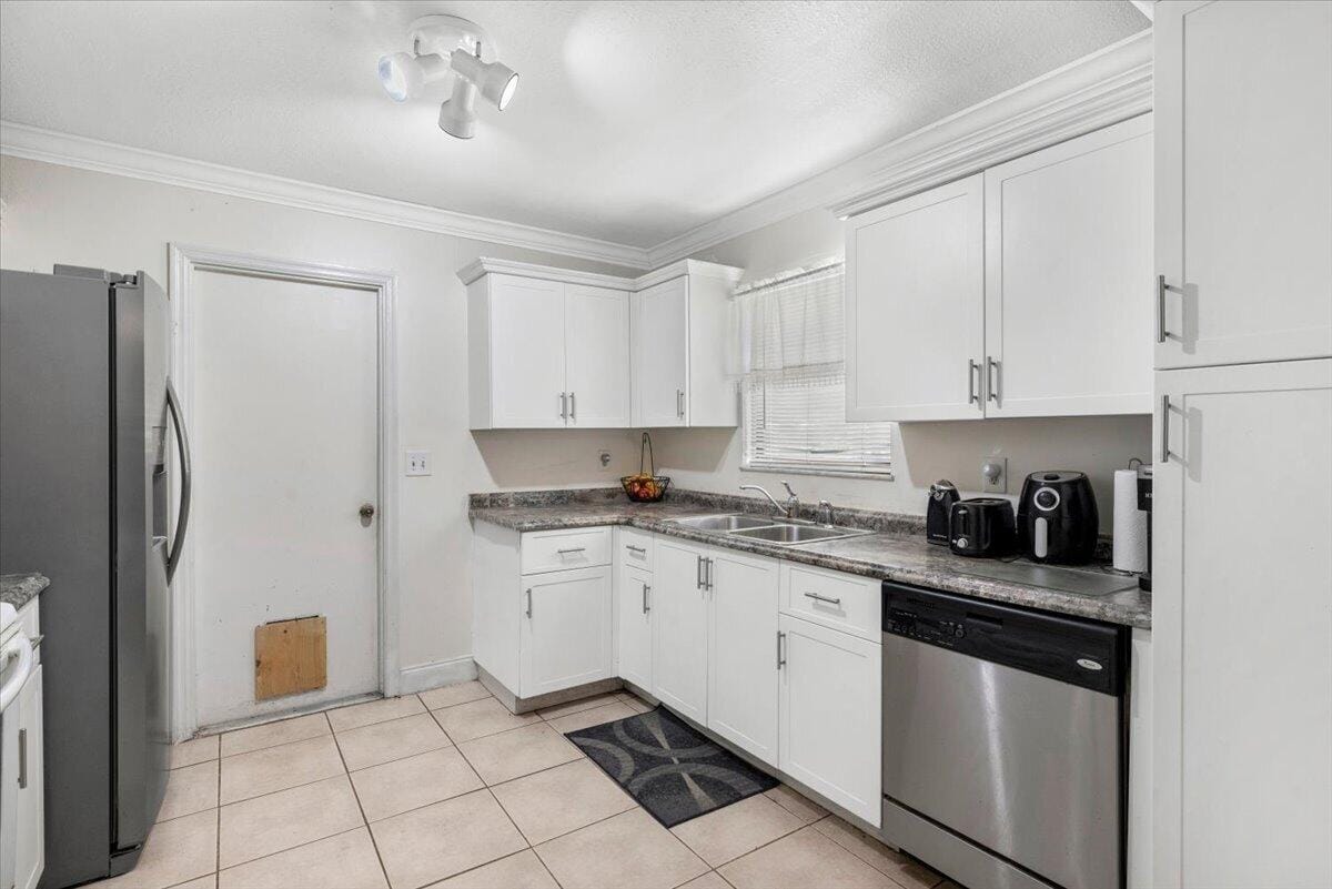7409 Penny Lane, Fort Pierce, FL 34951 photo 10