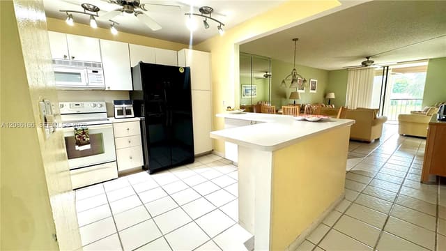 2420 S Deer Creek Country Club Boulevard 207-D, Deerfield Beach, FL 33442