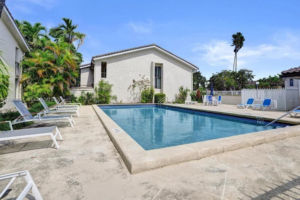 2723 NE 164th Street 77, North Miami Beach, FL 33160 photo 30