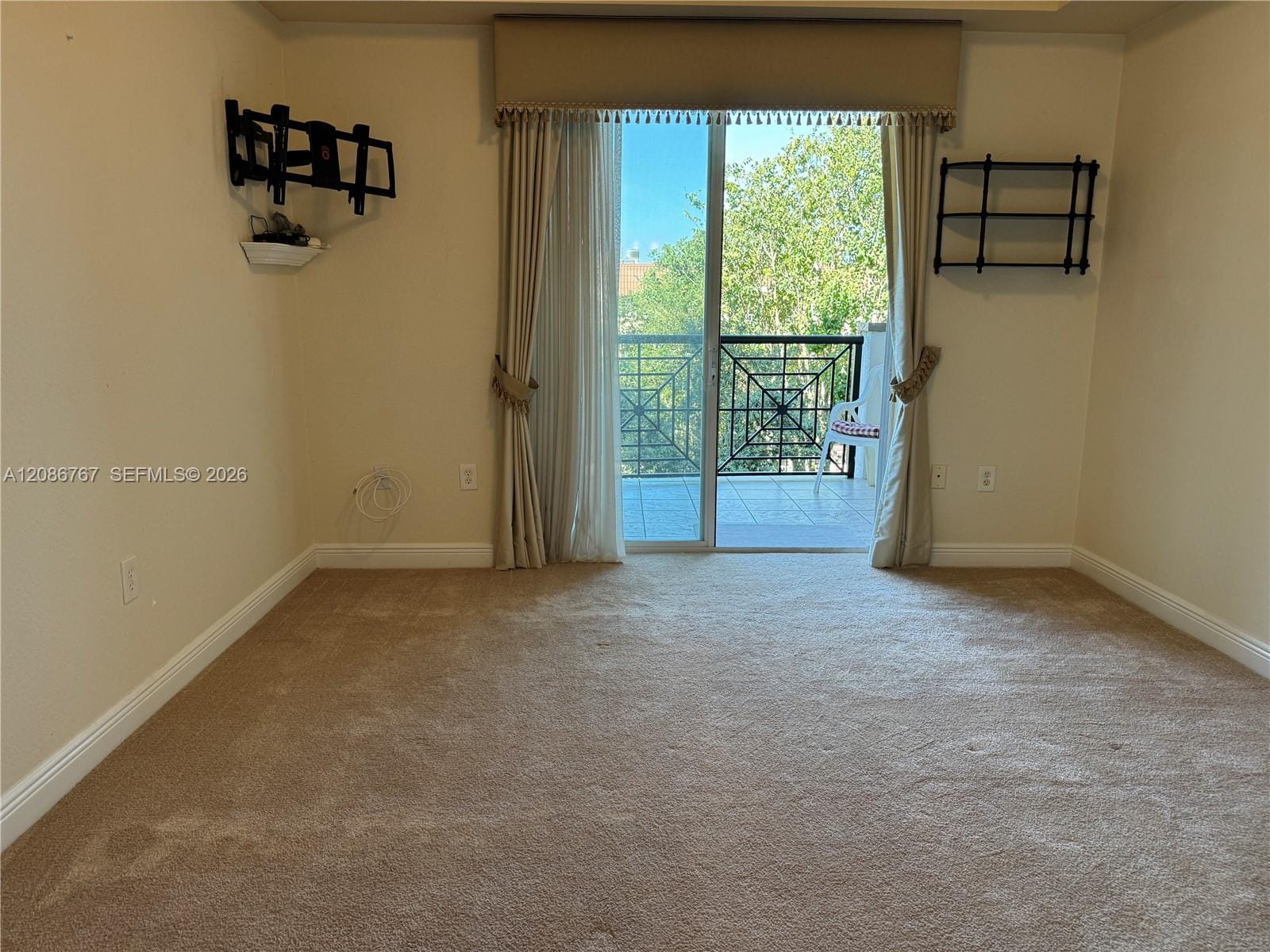 9021 SW 94th Street 303 — photo 12
