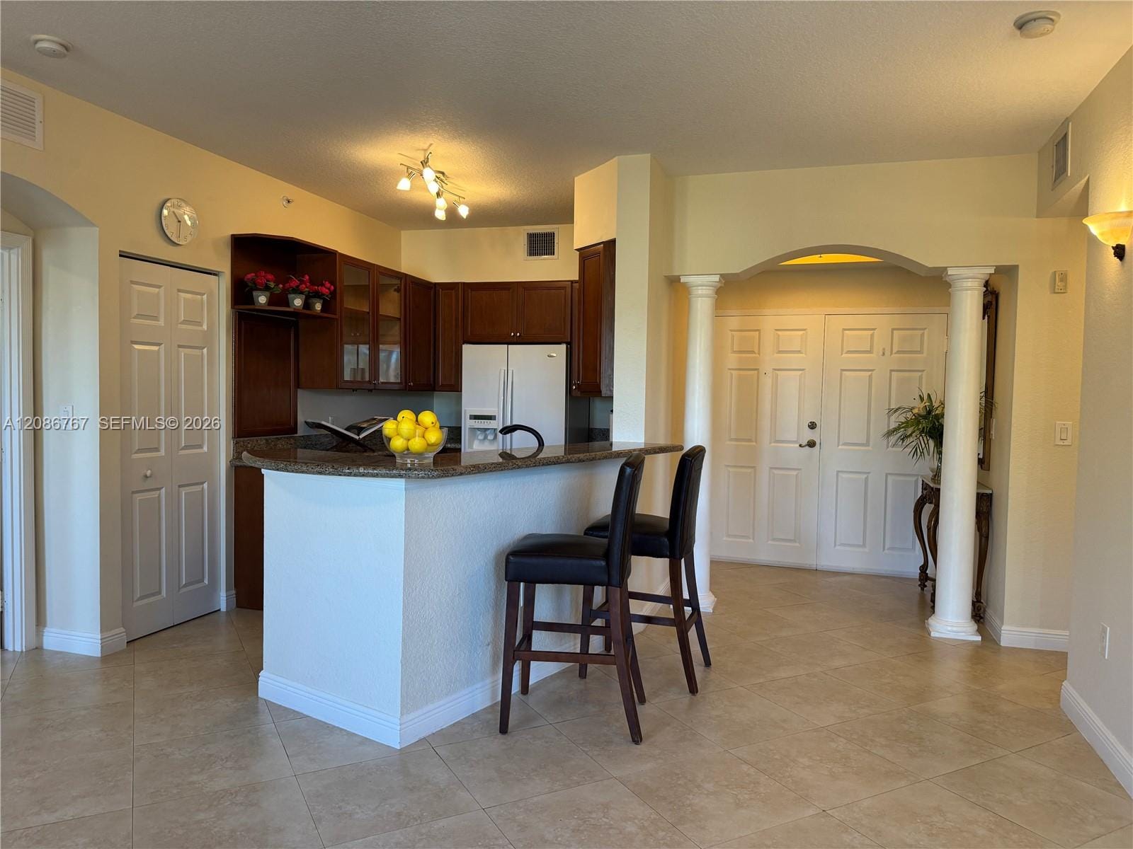 9021 SW 94th Street 303 — photo 3