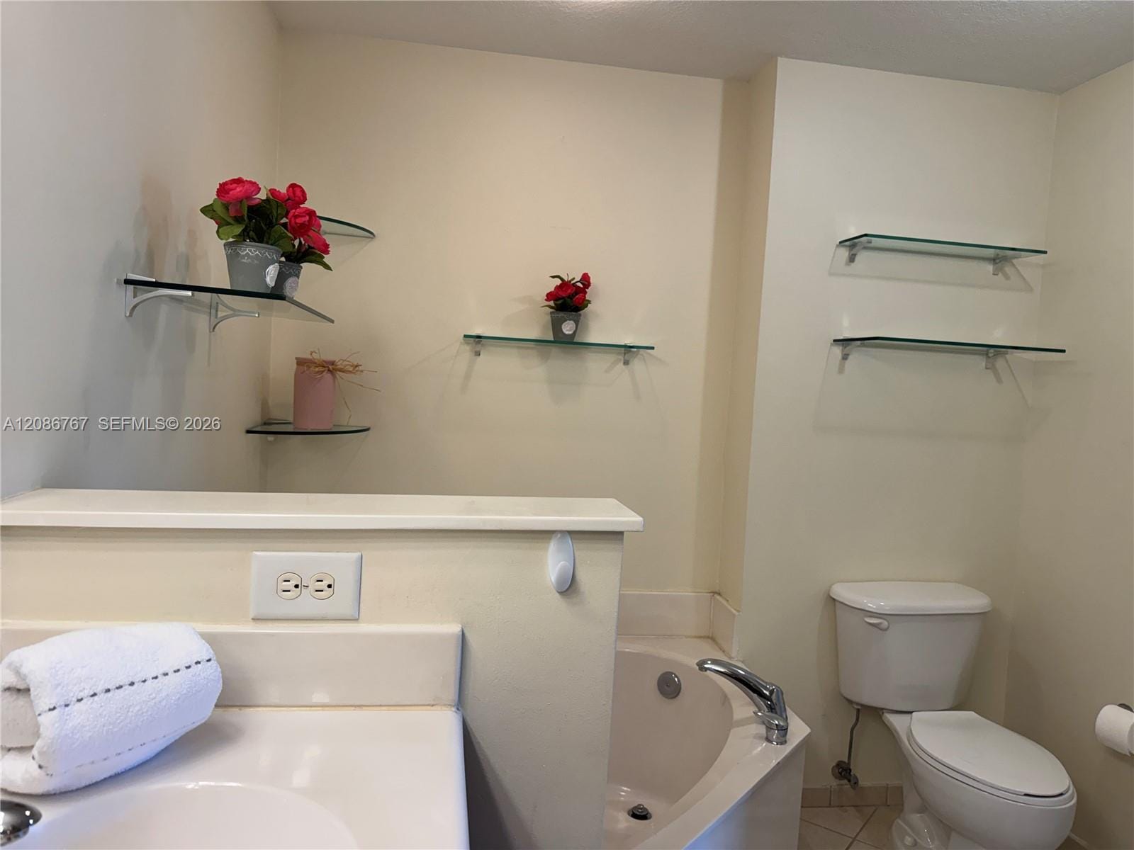 9021 SW 94th Street 303 — photo 10