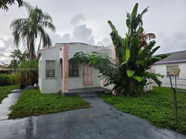1472 W 34th Street, Riviera Beach, FL 33404
