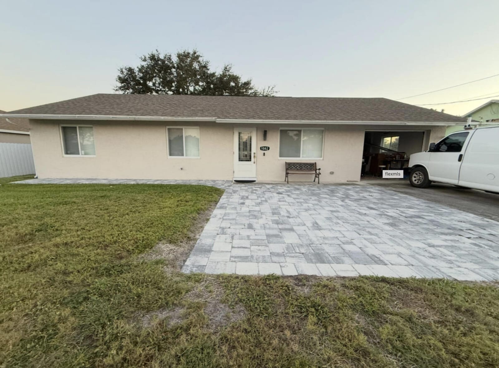 1082 SW BELLEVUE Avenue, Port St. Lucie, FL 34953