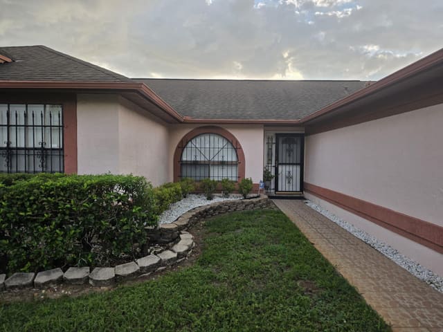 7413 WADE MEADOW Court, Orlando, FL 32818