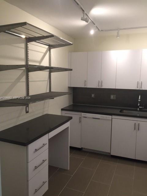 2500 Parkview Drive 2004, Hallandale Beach, FL 33009 photo 9