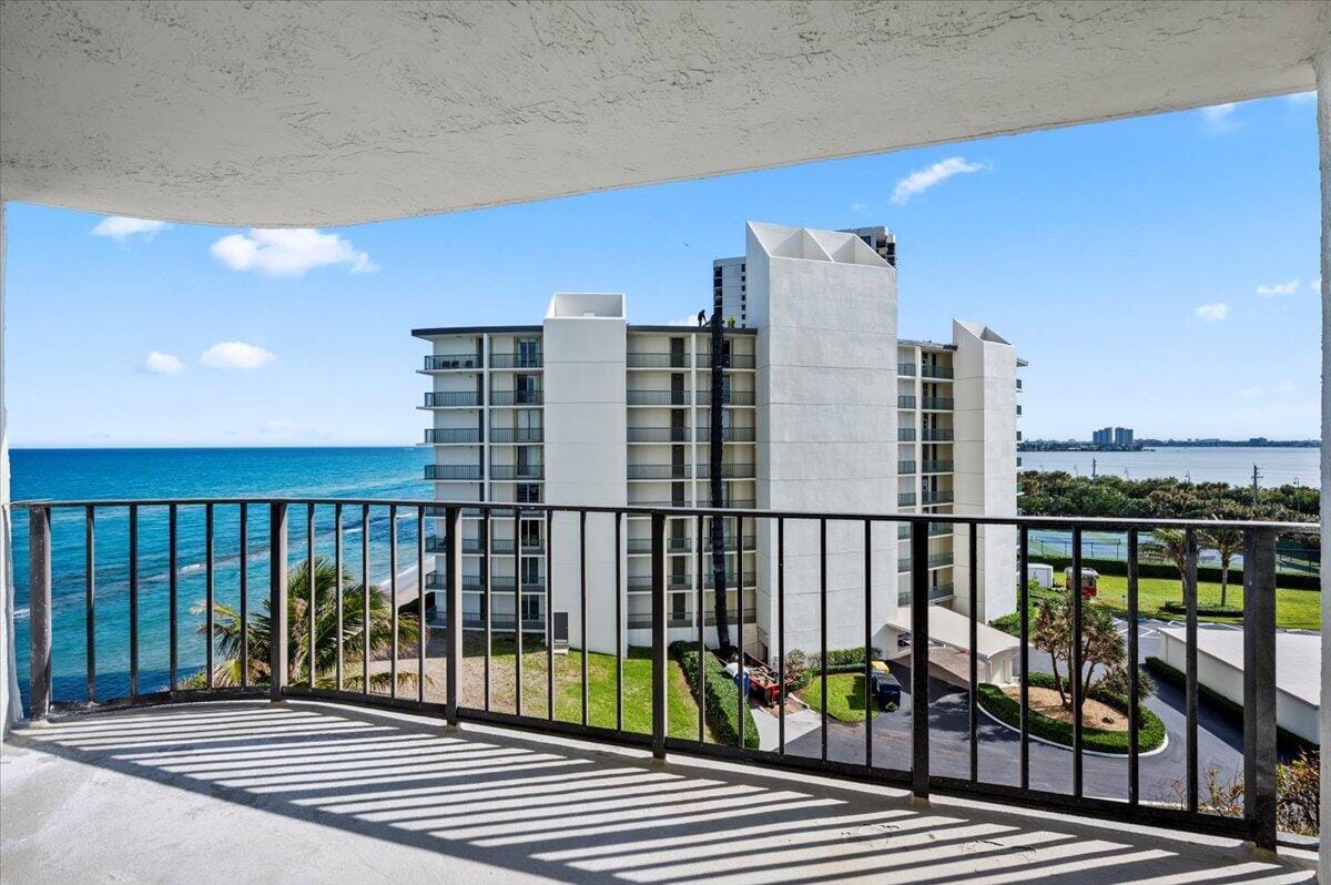 5420 N Ocean Drive 604, West Palm Beach, FL 33404