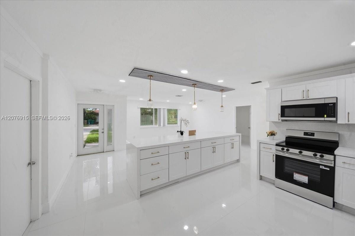 8300 SW 26th Place, Davie, FL 33328 photo 11