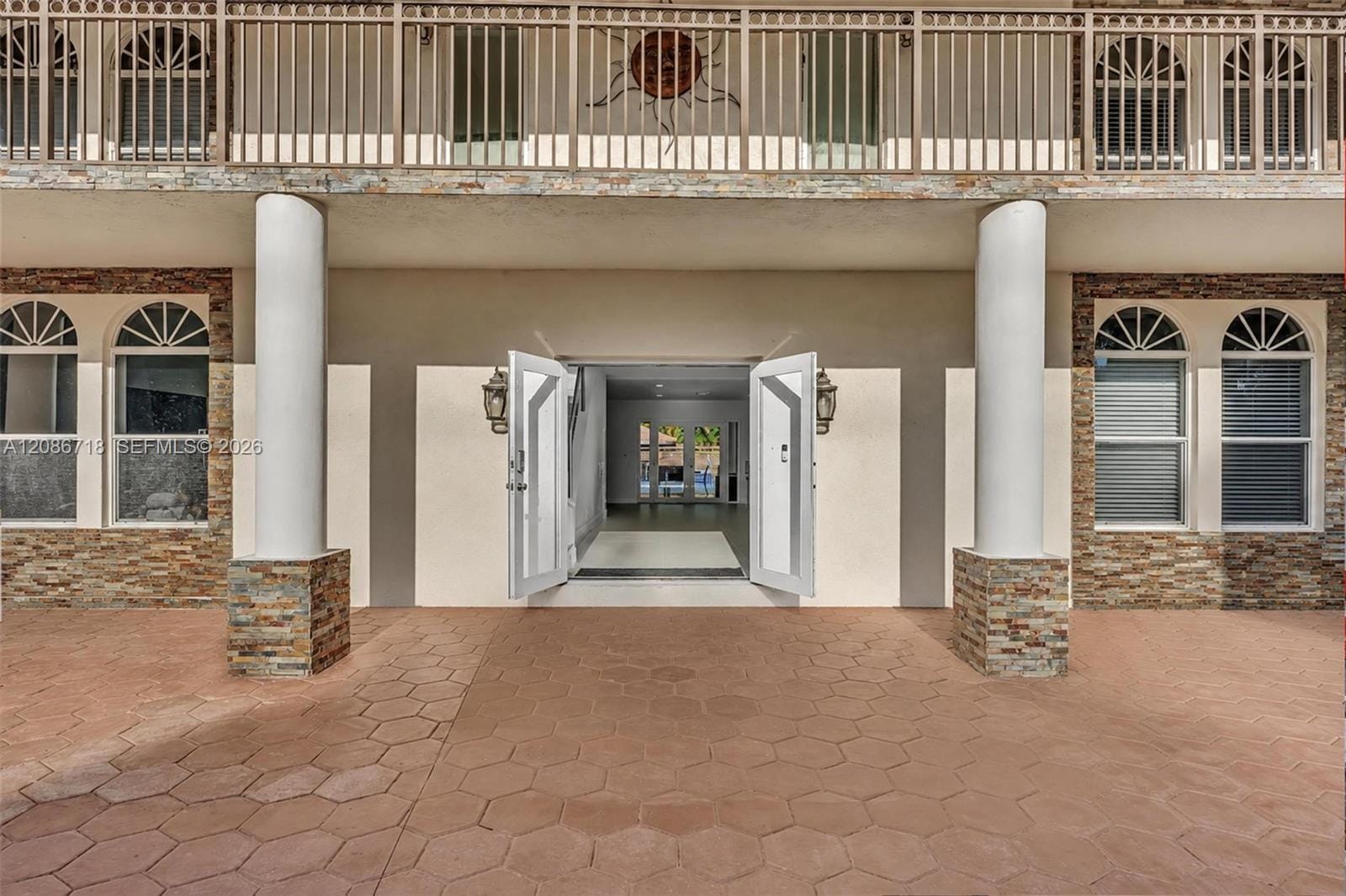 5301 SW 190th Avenue, Southwest Ranches, FL 33332 photo 2