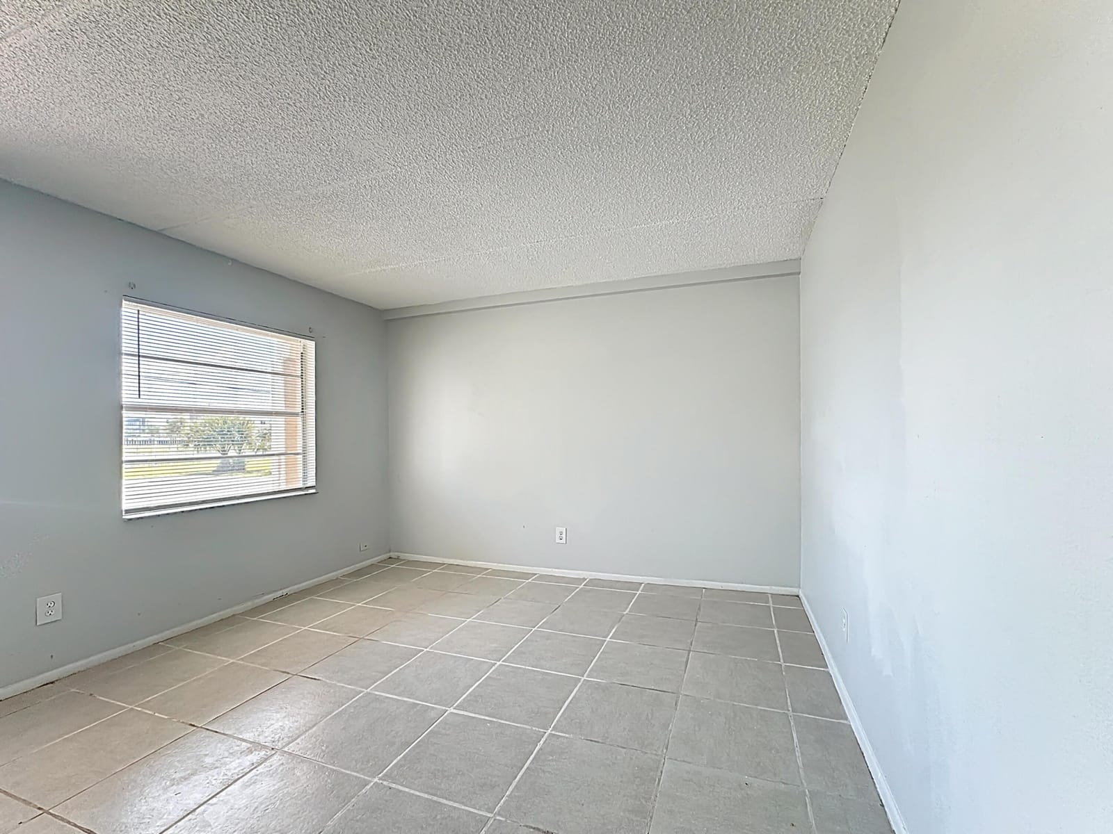 694 MICHIGAN Court 1, St. Cloud, FL 34769 photo 5