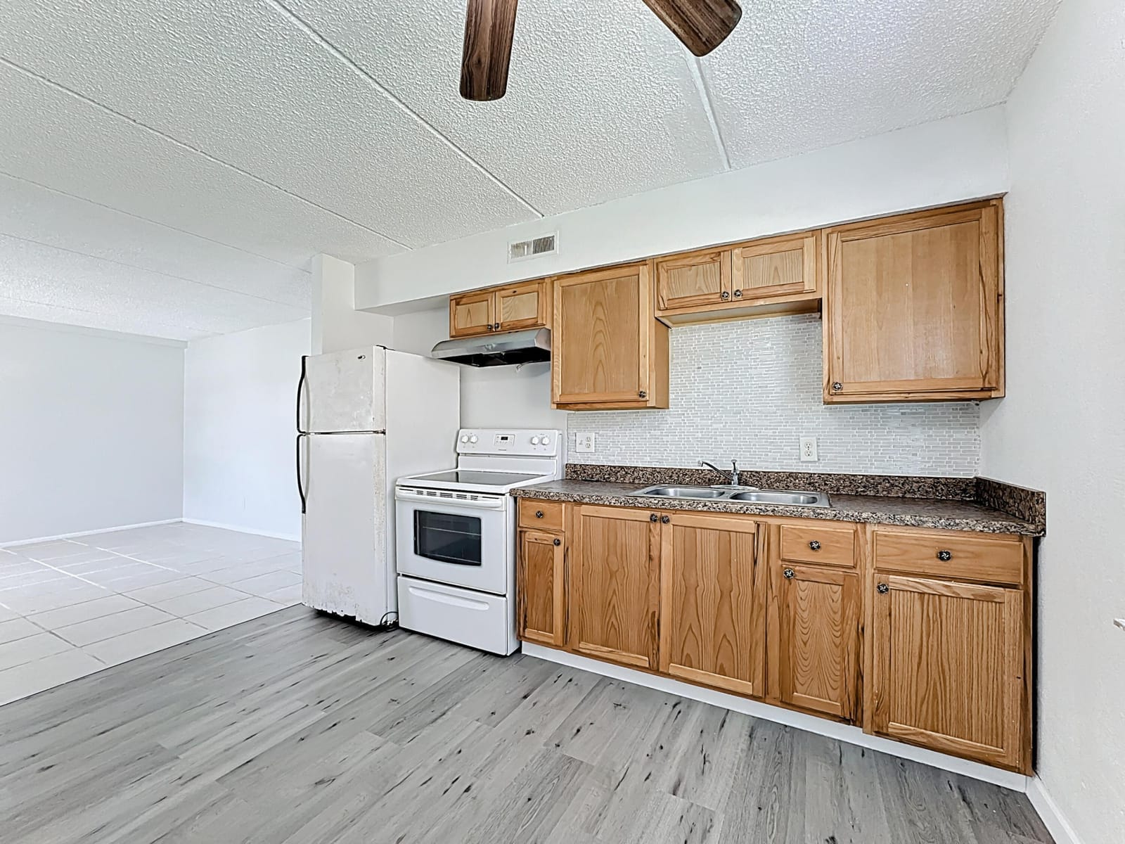 694 MICHIGAN Court 3, St. Cloud, FL 34769 photo 7