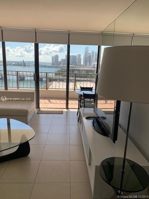 555 NE 15th Street 14H, Miami, FL 33132 photo 2