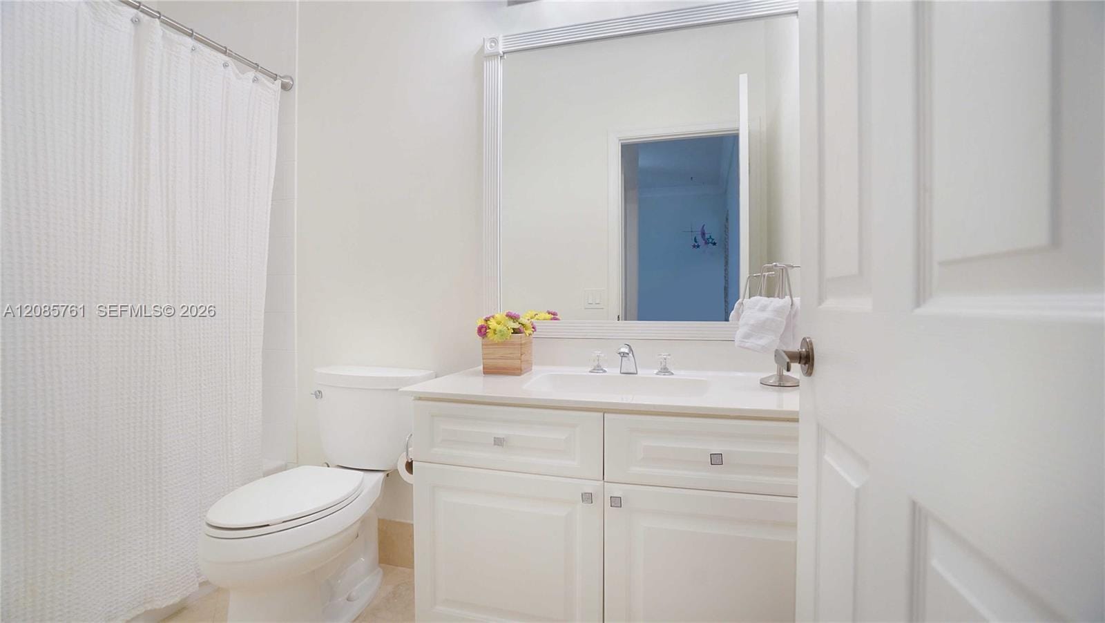 1606 Victoria Pointe Circle, Weston, FL 33327 photo 15