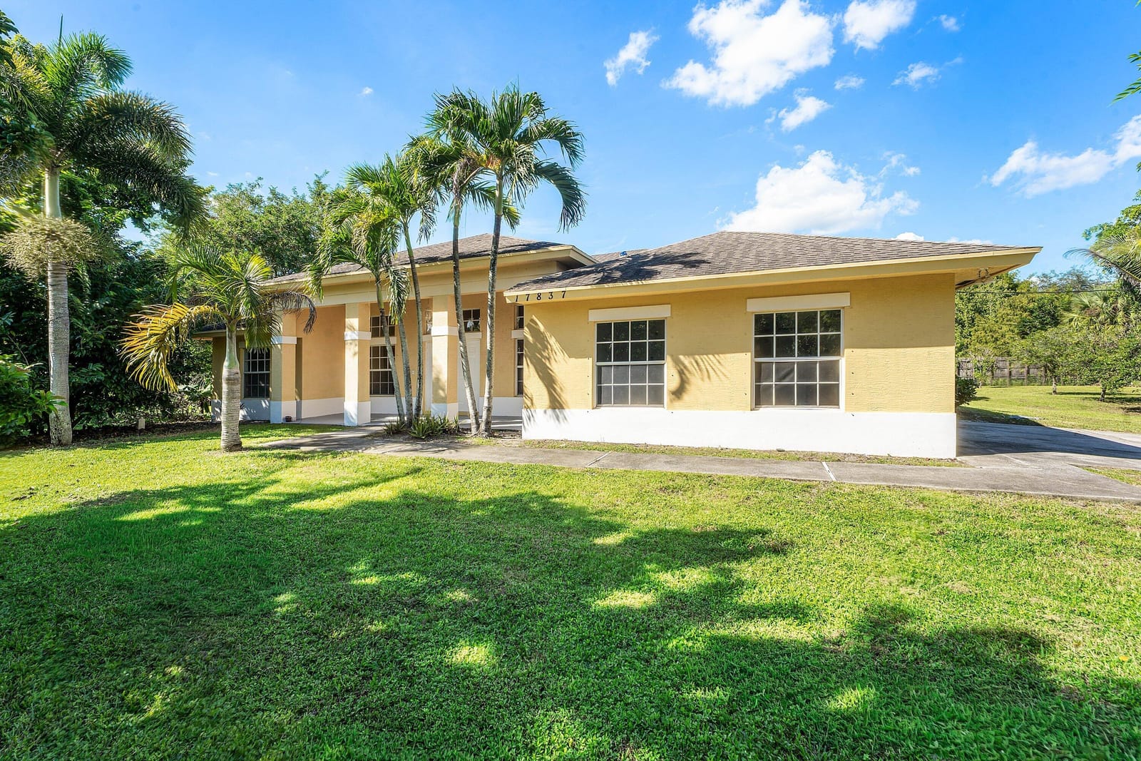 17837 32ND Lane N, The Acreage, FL 33470 photo 1