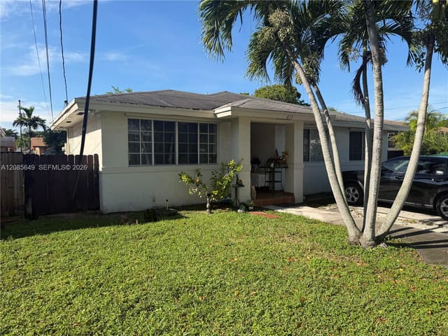 617 SW 1st Street, Hallandale Beach, FL 33009