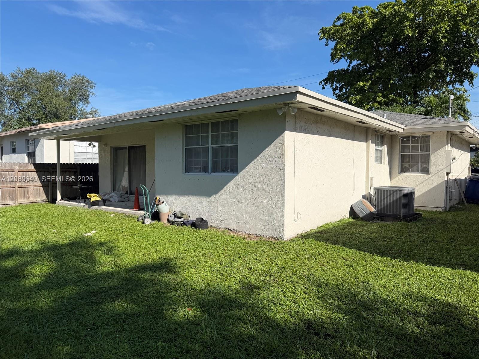 617 SW 1st Street, Hallandale Beach, FL 33009 photo 5