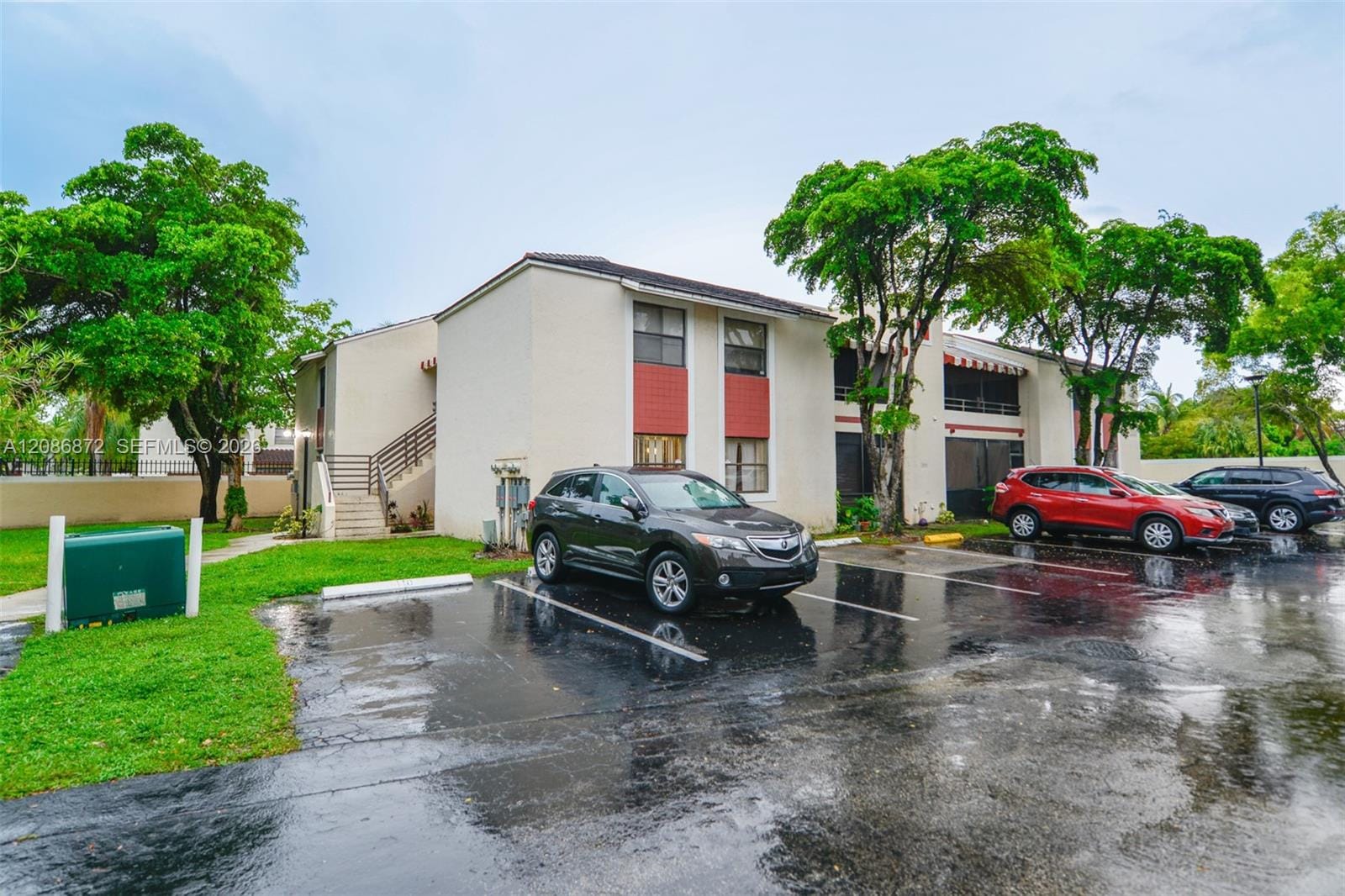 20005 NE 3rd Court 3, Miami, FL 33179 photo 2