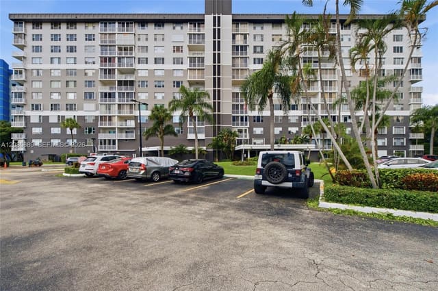 3850 Washington Street 808, Hollywood, FL 33021