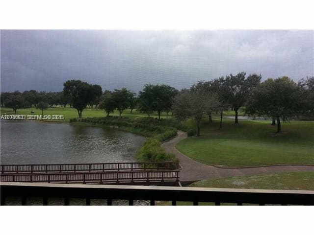 3001 W Rolling Hills Circle 407, Davie, FL 33328