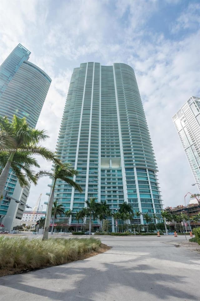 900 Biscayne Boulevard 2112, Miami, FL 33132