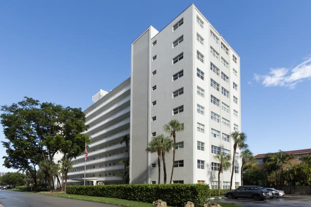 2555 NE 11TH Street 906, Fort Lauderdale, FL 33304