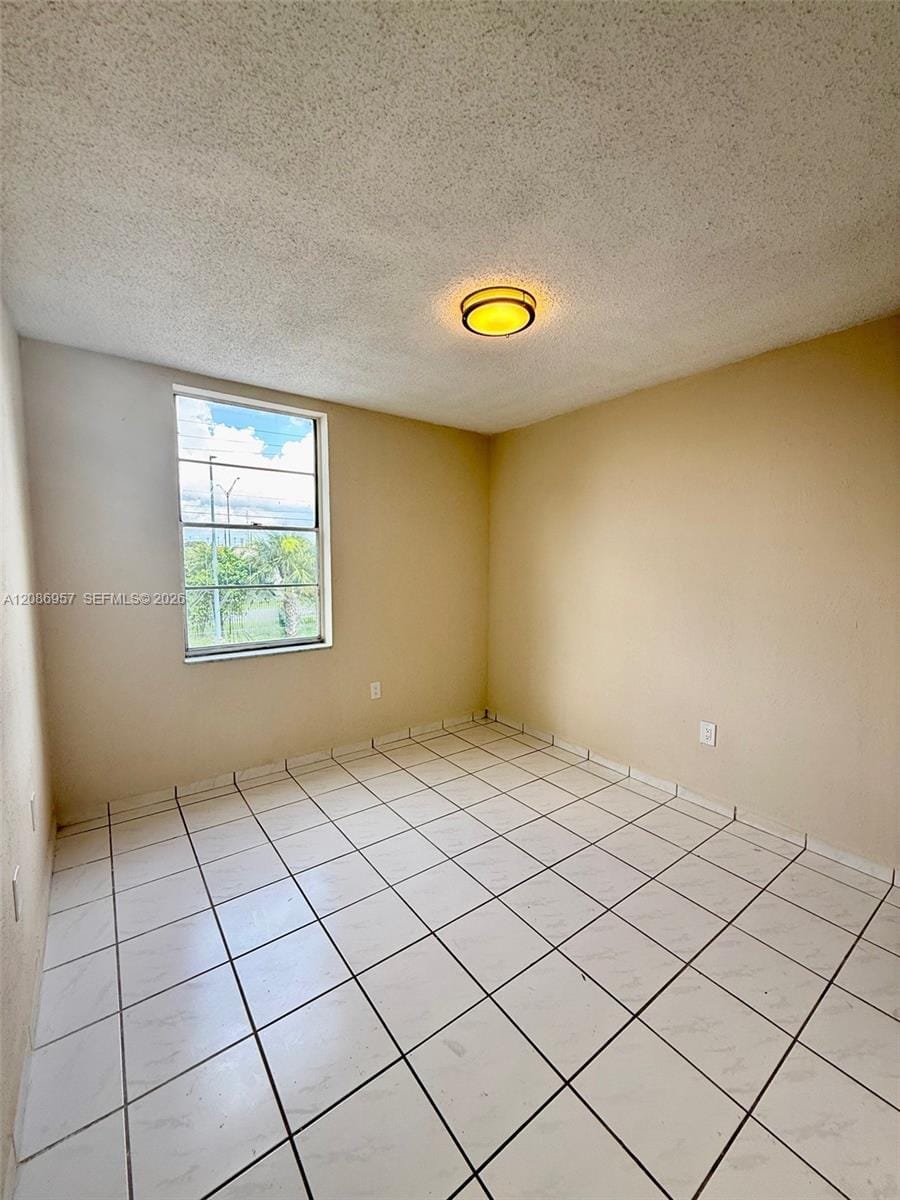 5625 W 20th Avenue 215, Hialeah, FL 33012 photo 30