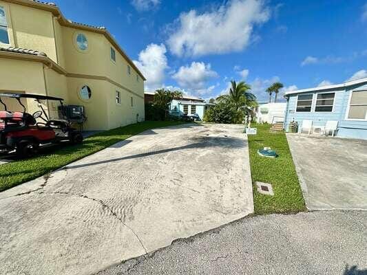 1269 NETTLES Boulevard, Jensen Beach, FL 34957 photo 2