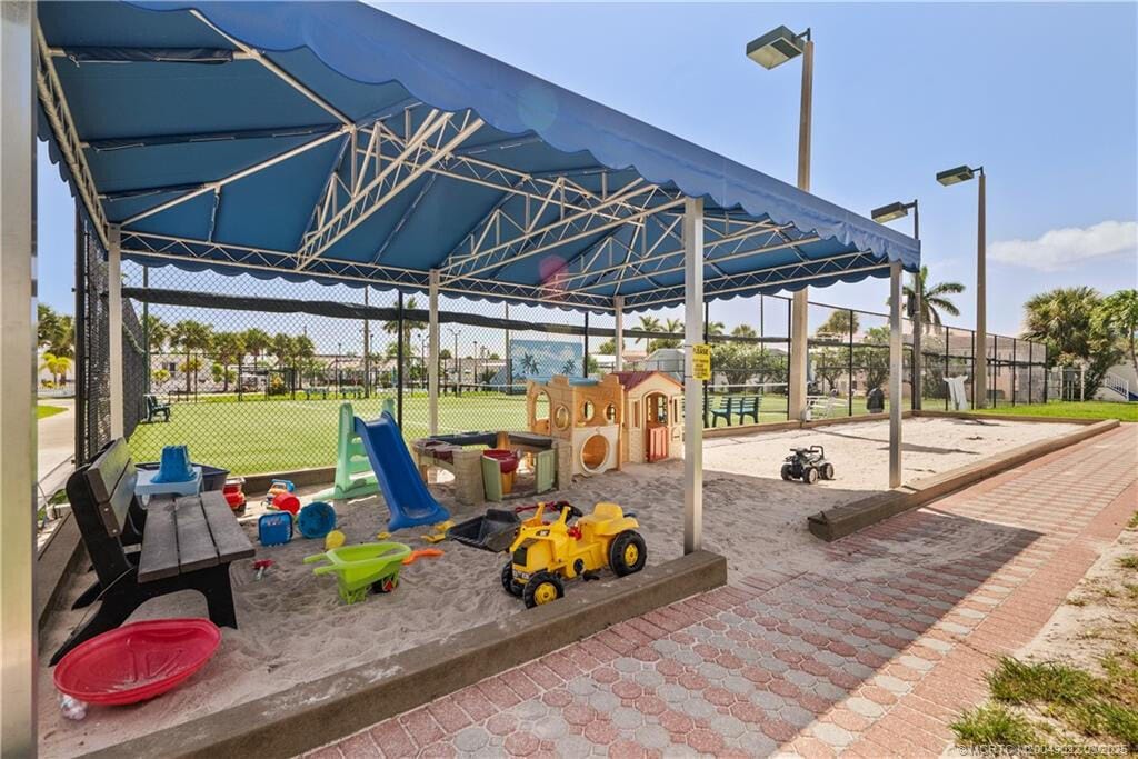 1269 NETTLES Boulevard, Jensen Beach, FL 34957 photo 8