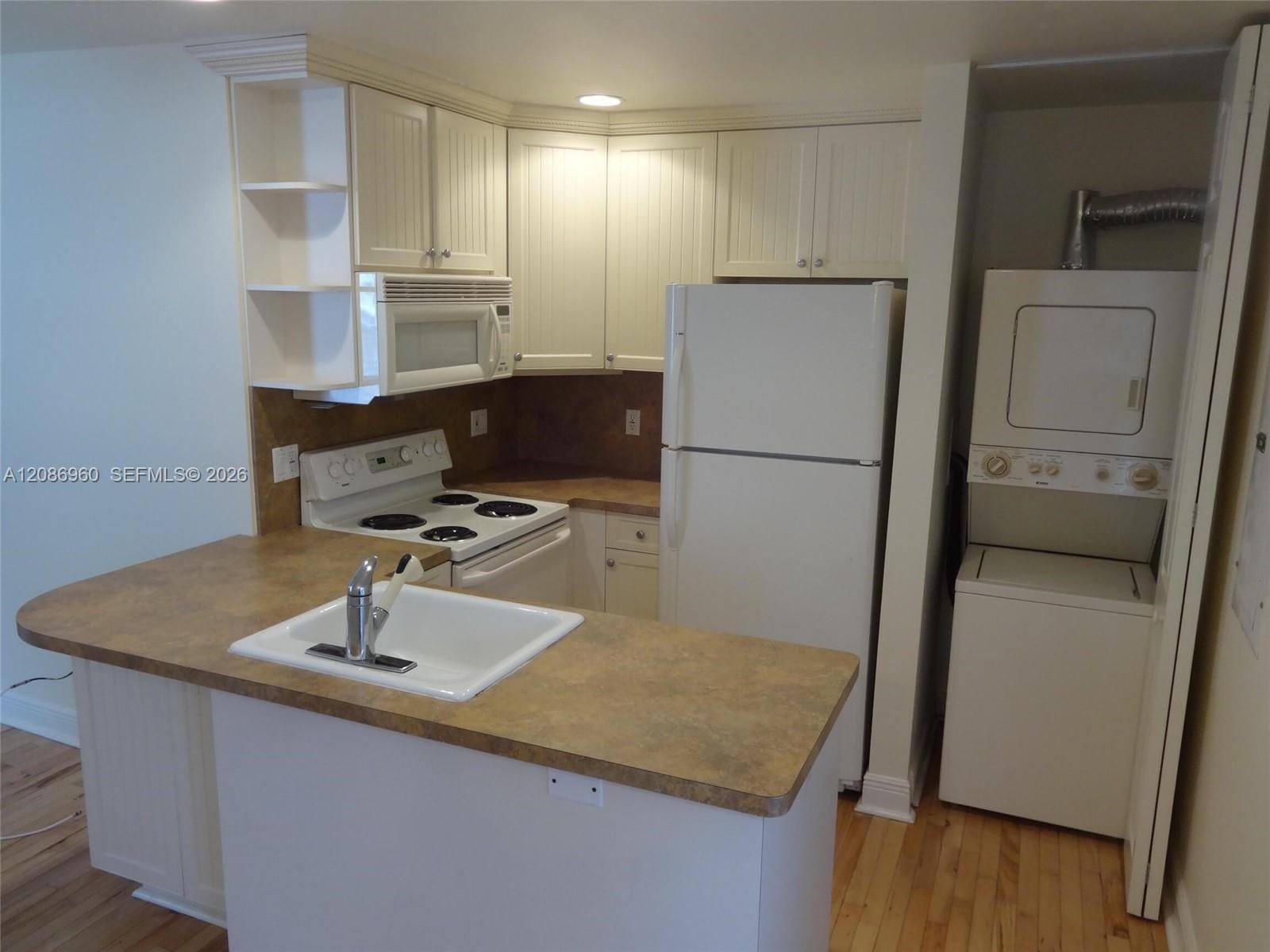 1212 SE 6th Street 1-4 — photo 5