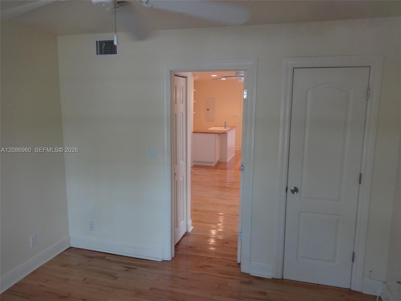 1212 SE 6th Street 1-4 — photo 8