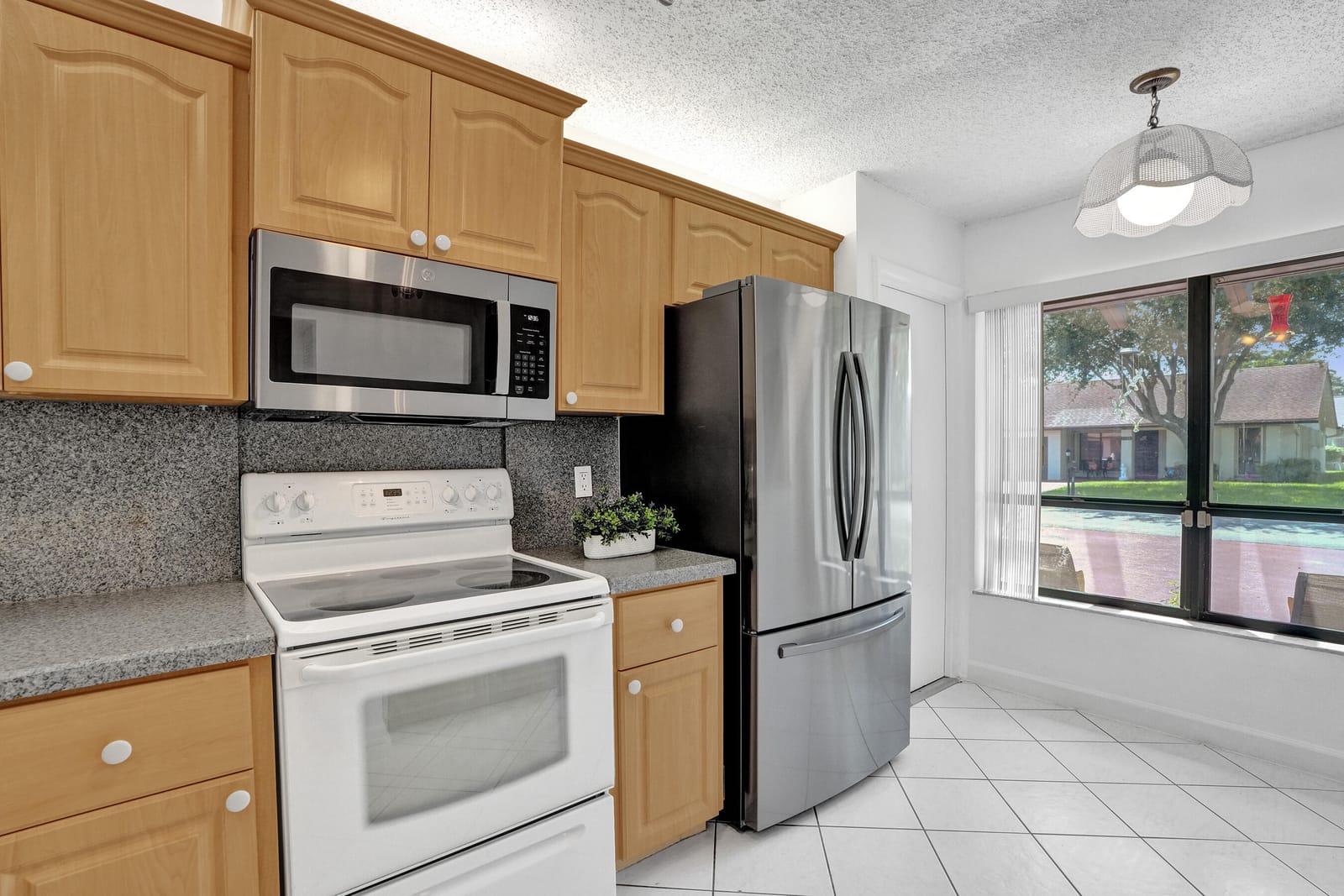 2129 SW 17TH Circle, Deerfield Beach, FL 33442 photo 8