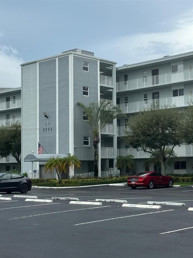 2226 N Cypress Bend Drive 505, Pompano Beach, FL 33069