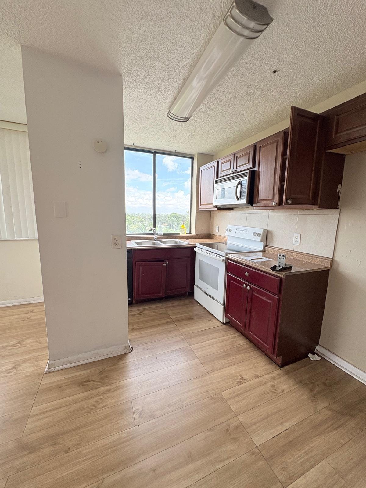 4222 INVERRARY Boulevard 4609, Lauderhill, FL 33319 photo 4