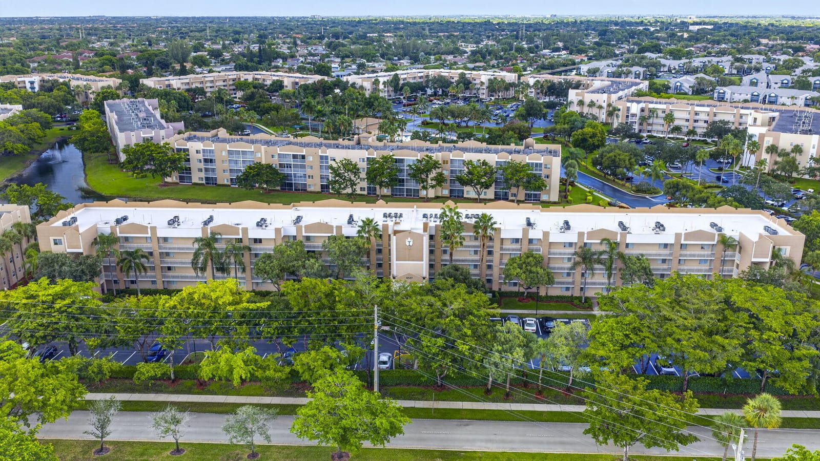 9537 Weldon Circle 405, Tamarac, FL 33321 photo 25