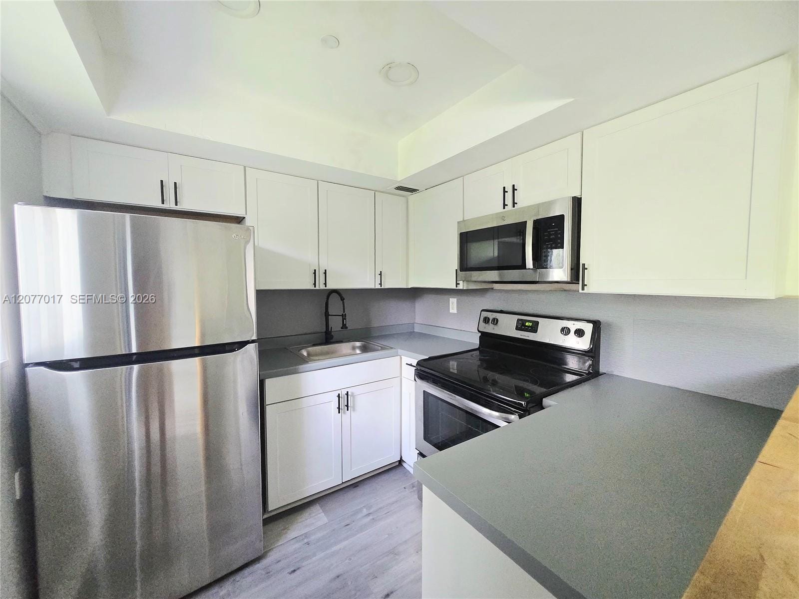 335 SW 20th Street 5 — photo 3