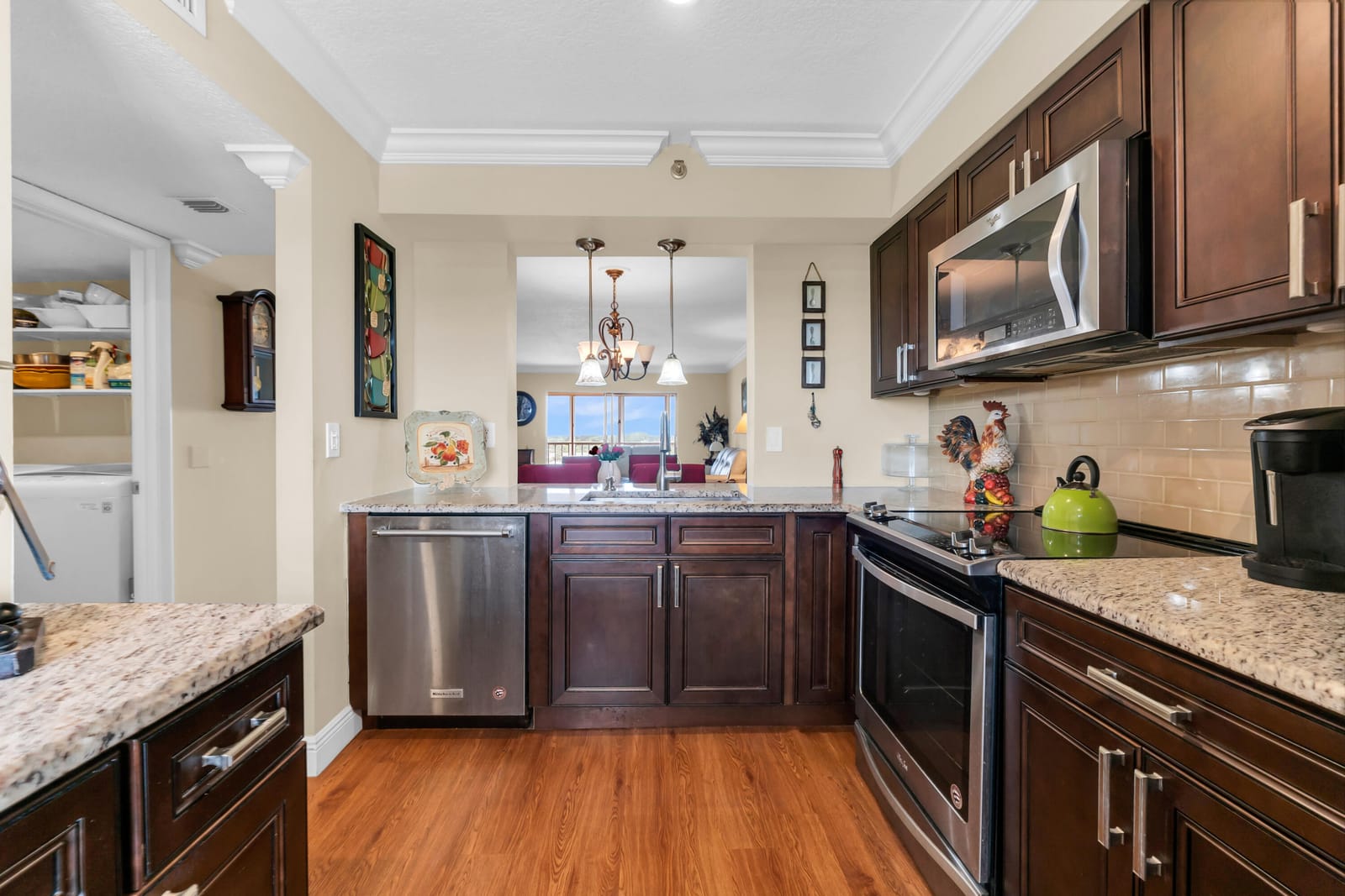 7240 Huntington Lane 703 — photo 1
