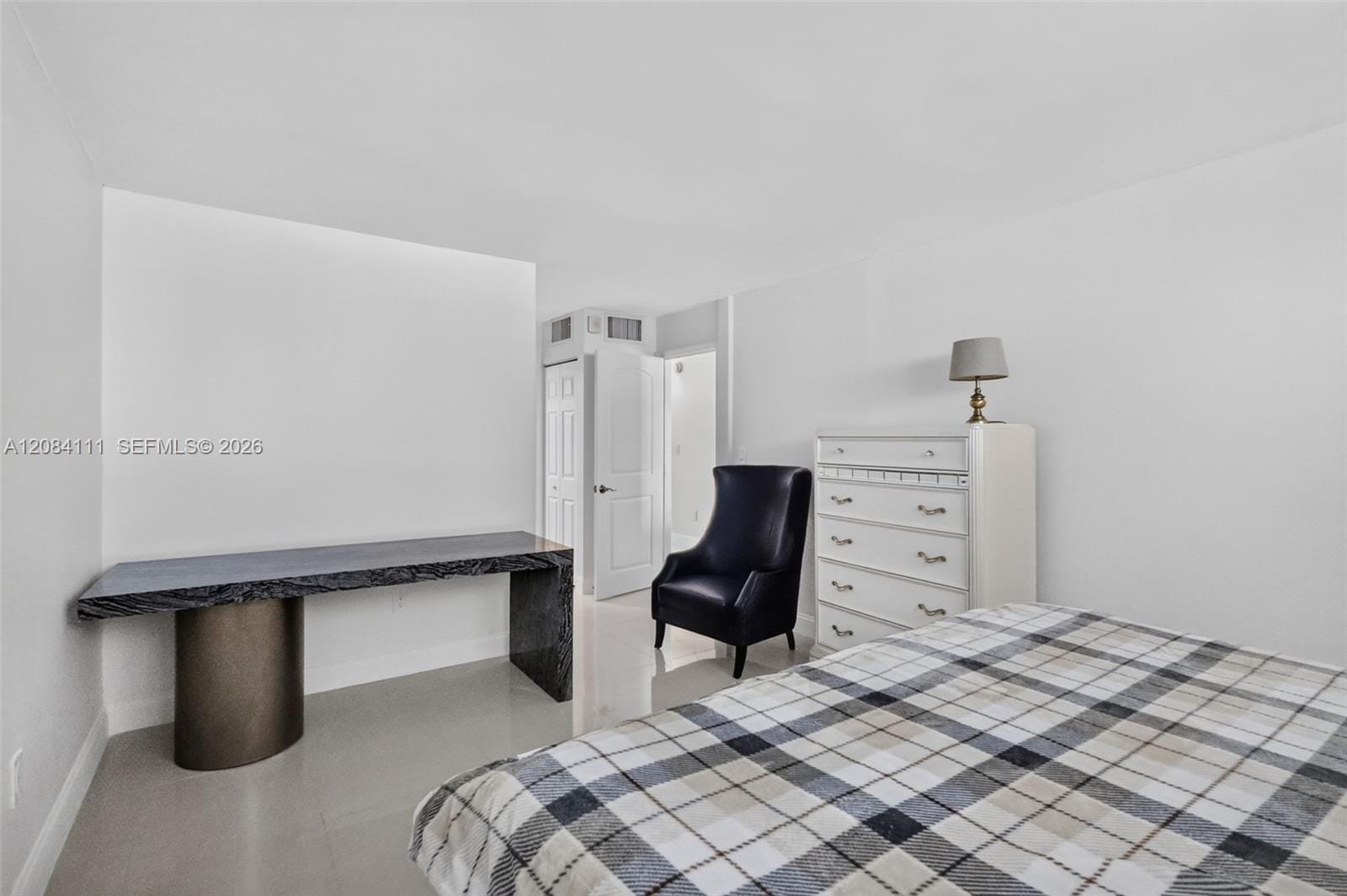 4000 NE 170th Street 606, North Miami Beach, FL 33160 photo 2