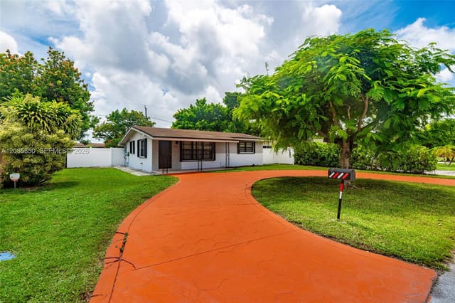 2631 Alcazar Drive, Miramar, FL 33023